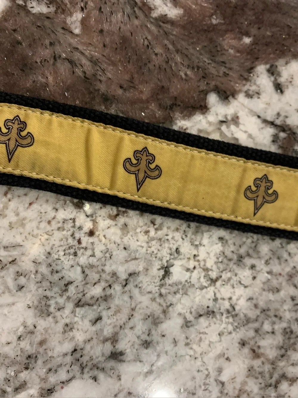 Vineyard vines fleur-de-lis belt size 38 New Orleans Saints
